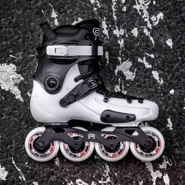 FR SKATES FR3 80 WHITE